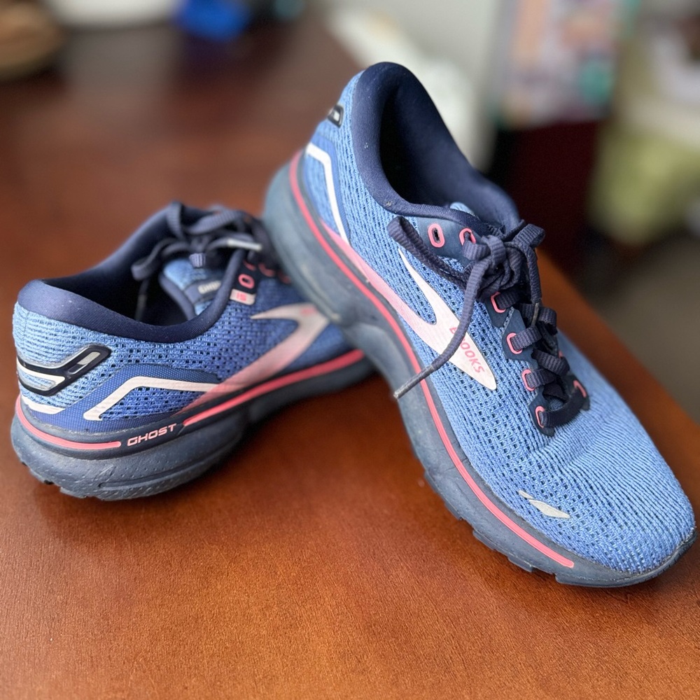 Brooks Ghost 15 Women's Blue and Pink Running Shoes Sneakers